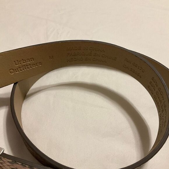 Urban Outfitters Snakeskin Belt with Silver Hardware, Medium - Picture 7 of 10
